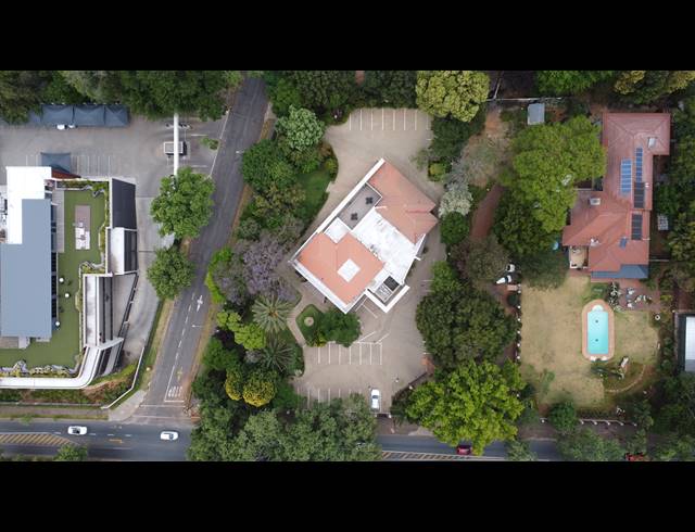 1,200M² OFFICE TO LET IN MELROSE ESTATE